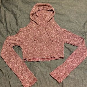 NEW WITHOUT TAGS cute Gymshark cropped hoodie (size small)